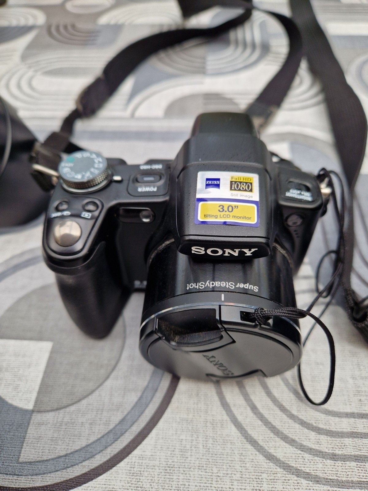 Te koop Sony digitale camera verkeerd in prima staat, Ophalen, Zo goed als nieuw, 6 megapixel of meer, Overige modellen