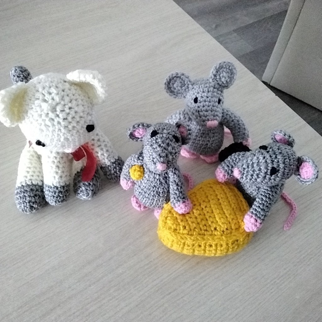 Gehaakte kat met muizen, Kinderen en Baby's, Speelgoed | Knuffels en Pluche, Ophalen of Verzenden, Gebruikt, Muis, Handgemaakt