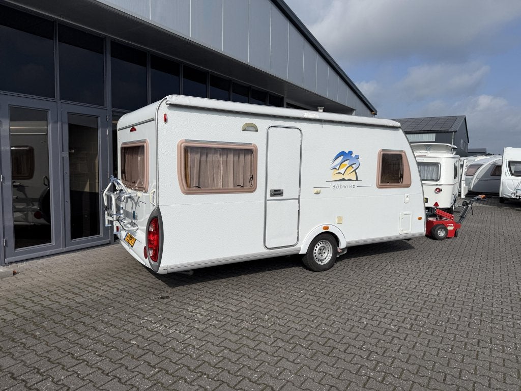 Knaus Sudwind 450 FU Fransbed + Rondzit + WC + Tent #netjes#, Caravans en Kamperen, Standaardzit, Schokbreker, Bedrijf, 4 tot 5 meter