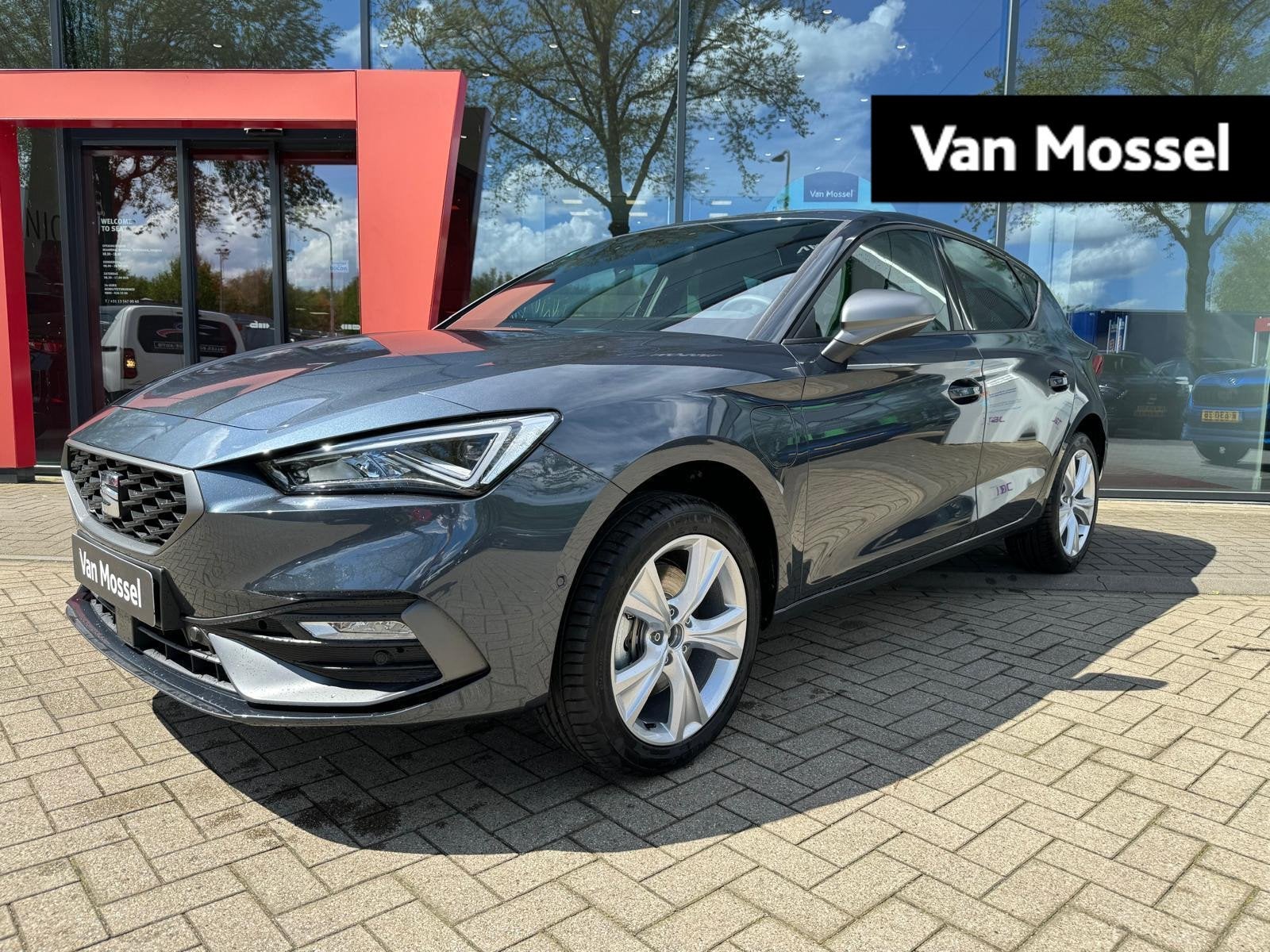 SEAT Leon 1.5 TSI e-Hybrid FR Business Automaat | Matrix LED, Auto's, Seat, 1498 cc, 4 cilinders, 26 kWh, Bedrijf