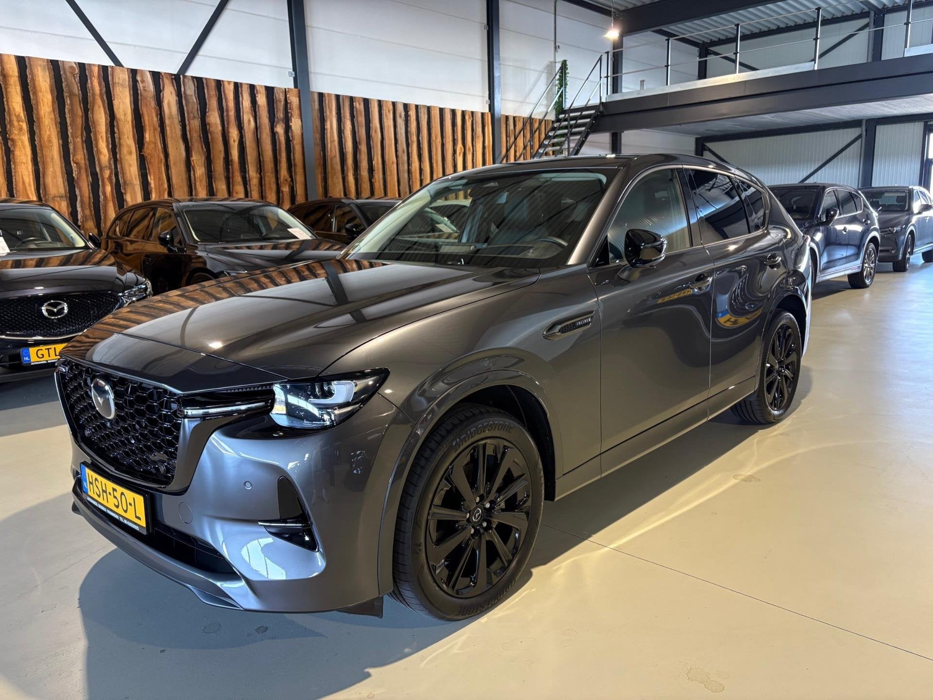 Mazda CX-60 3.3 e-Skyactiv D Homura AWD, Auto's, Mazda, Dealer onderhouden, Gebruikt, 254 pk, Leder