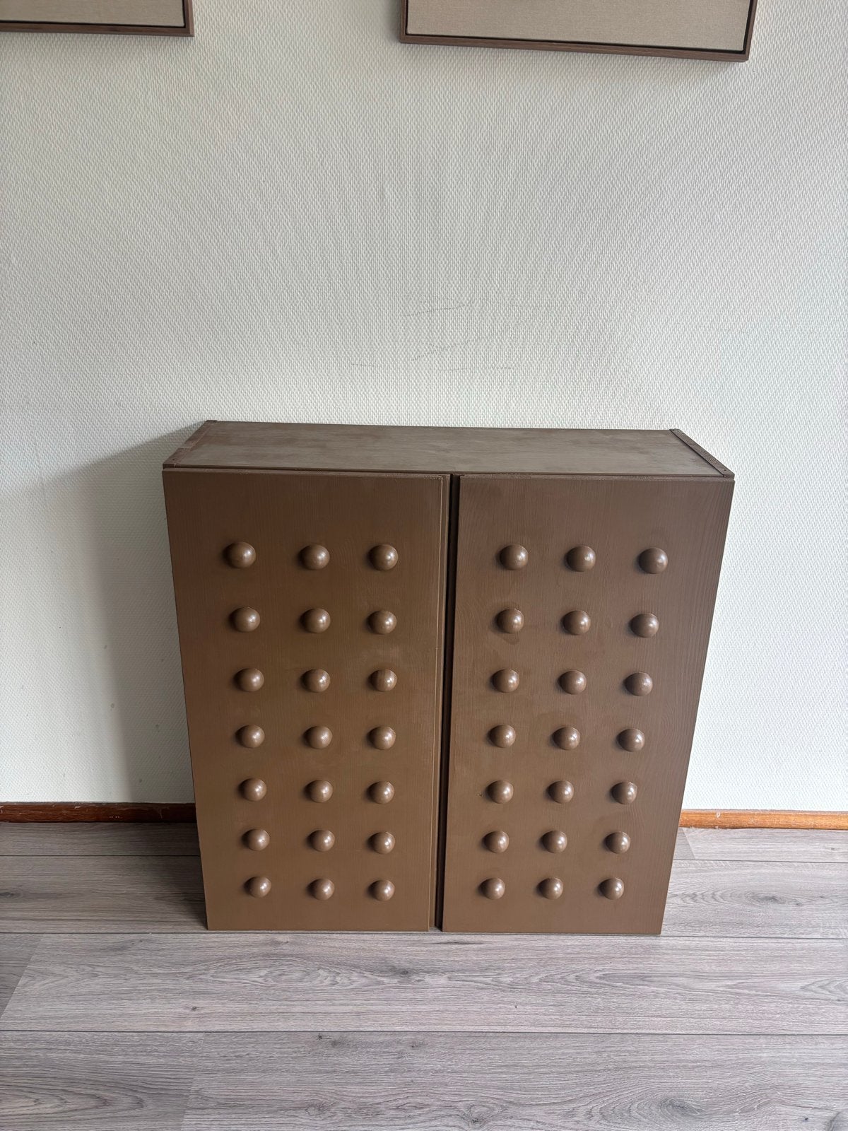DIY Ivar kast IKEA bruin gelakt met bolletjes, Ophalen of Verzenden, Zo goed als nieuw