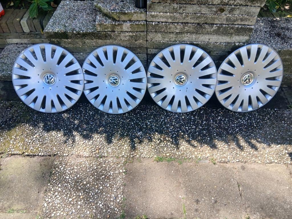 Wieldoppen 16 inch VW volkswagen, Auto diversen, Wieldoppen, Ophalen