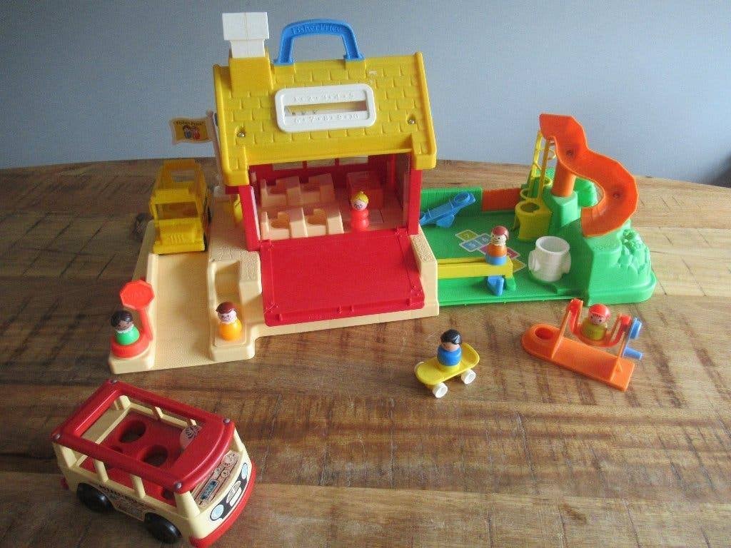 Compleet Fisher Price Play Family School No. 2550 uit 1988, Kinderen en Baby's, Ophalen of Verzenden, Gebruikt, Speelset