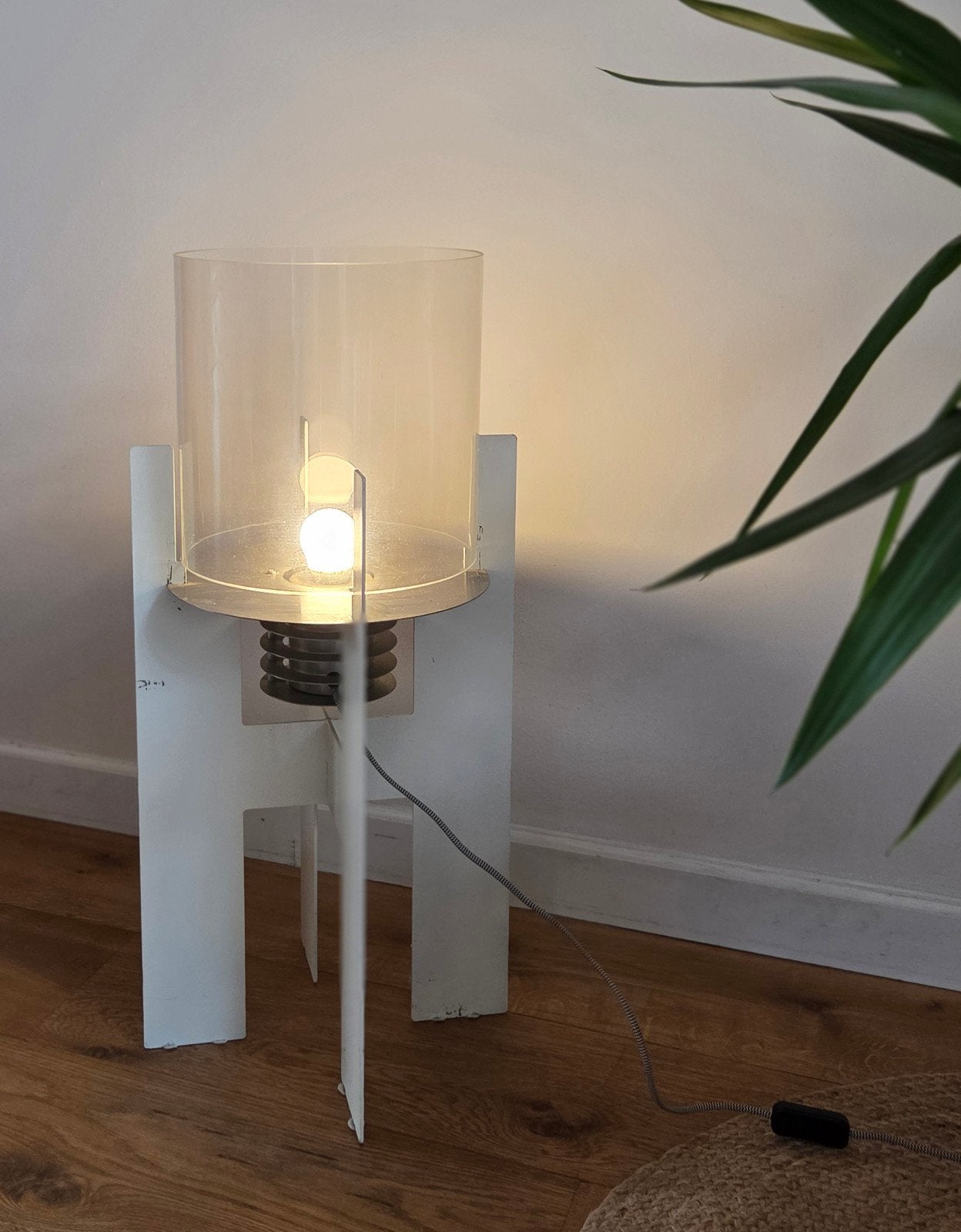 Moderne sfeerlamp met glazen cilinder., Glas, Minder dan 100 cm, Modern, E27 (groot)
