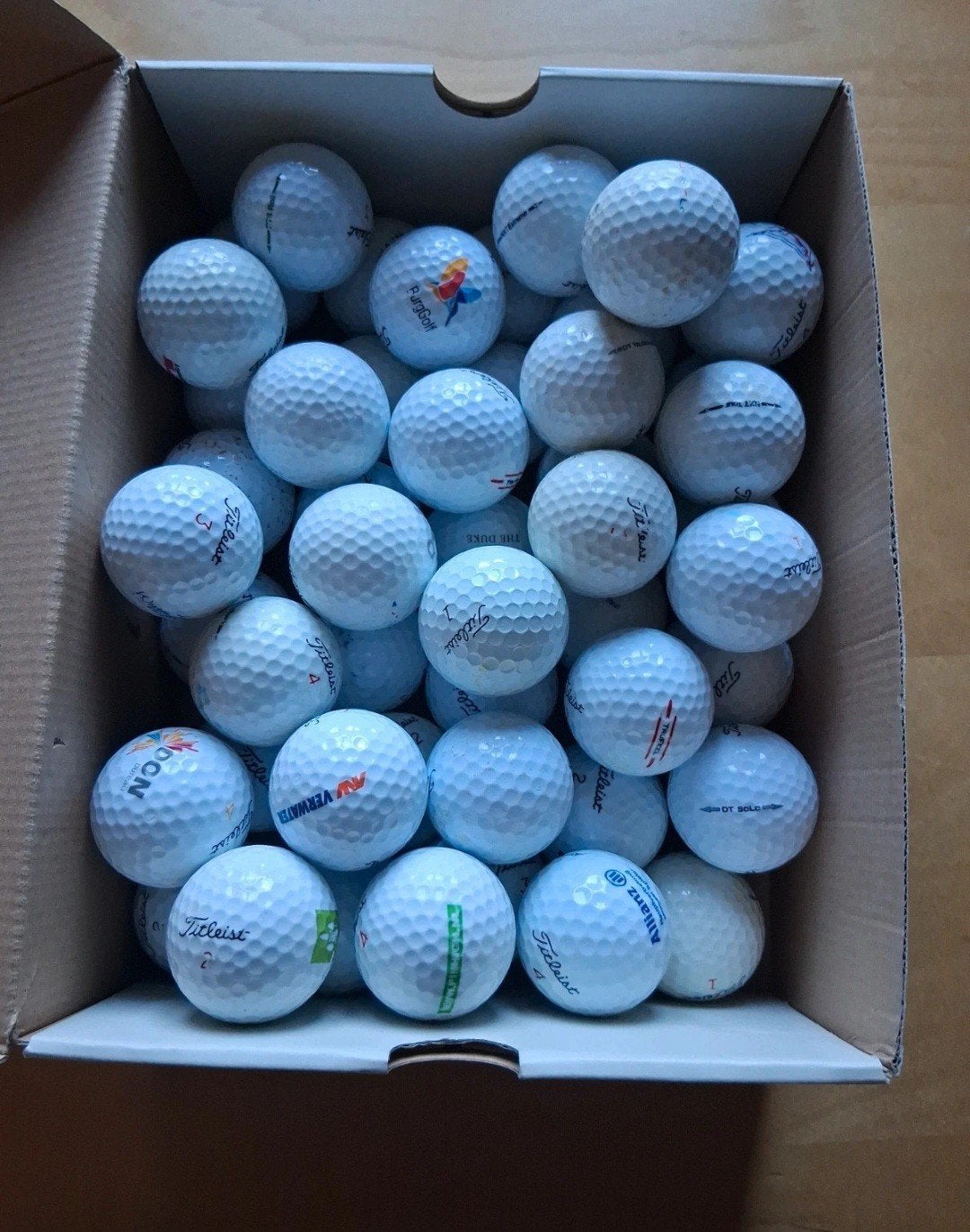 50 Titleist golfballen, Sport en Fitness, Golf, Ophalen of Verzenden, Zo goed als nieuw, Bal(len)