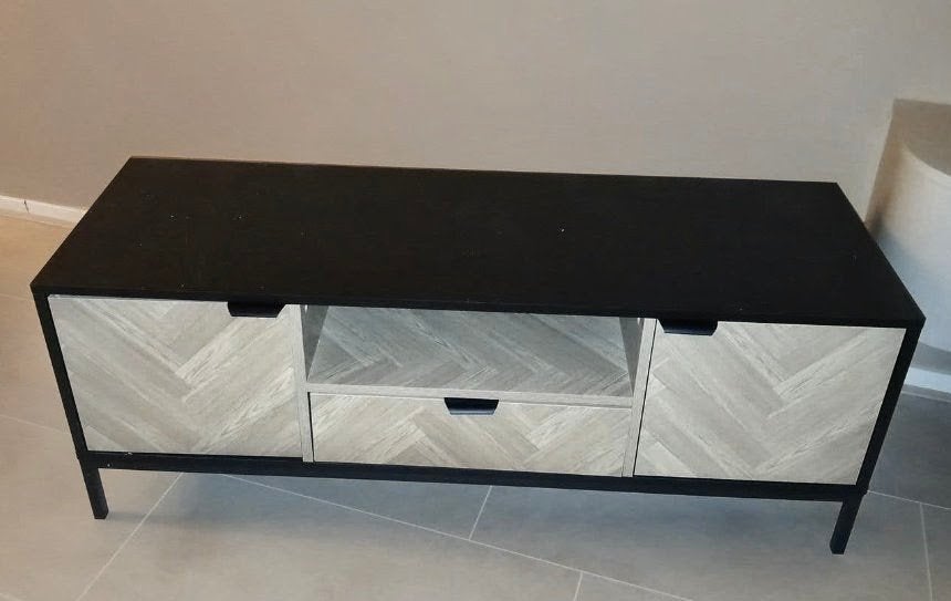 TV-kast met visgraatmotief, Huis en Inrichting, Kasten | Televisiemeubels, Overige houtsoorten, 100 tot 150 cm, Nieuw, Ophalen of Verzenden