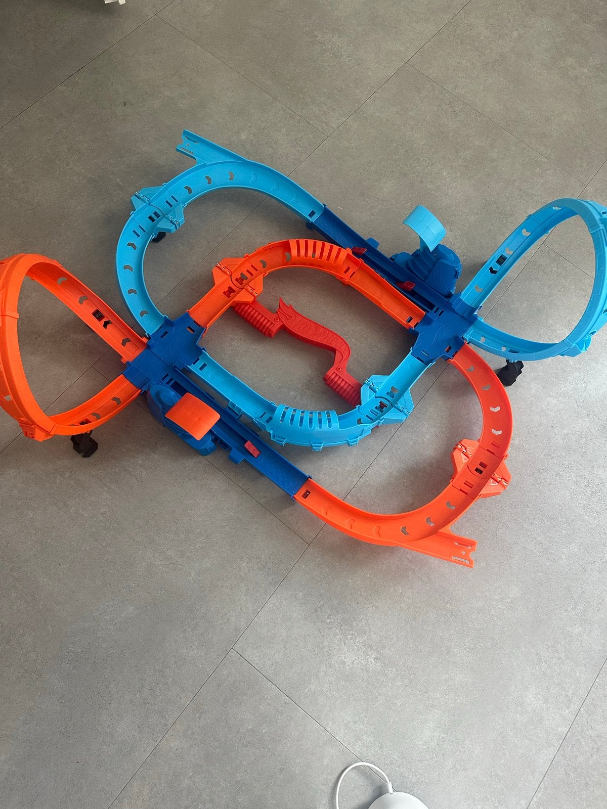 Hot Wheels Racebaan met Loopings - Zo goed als nieuw, Kinderen en Baby's, Speelgoed | Racebanen, Ophalen of Verzenden, Hot Wheels