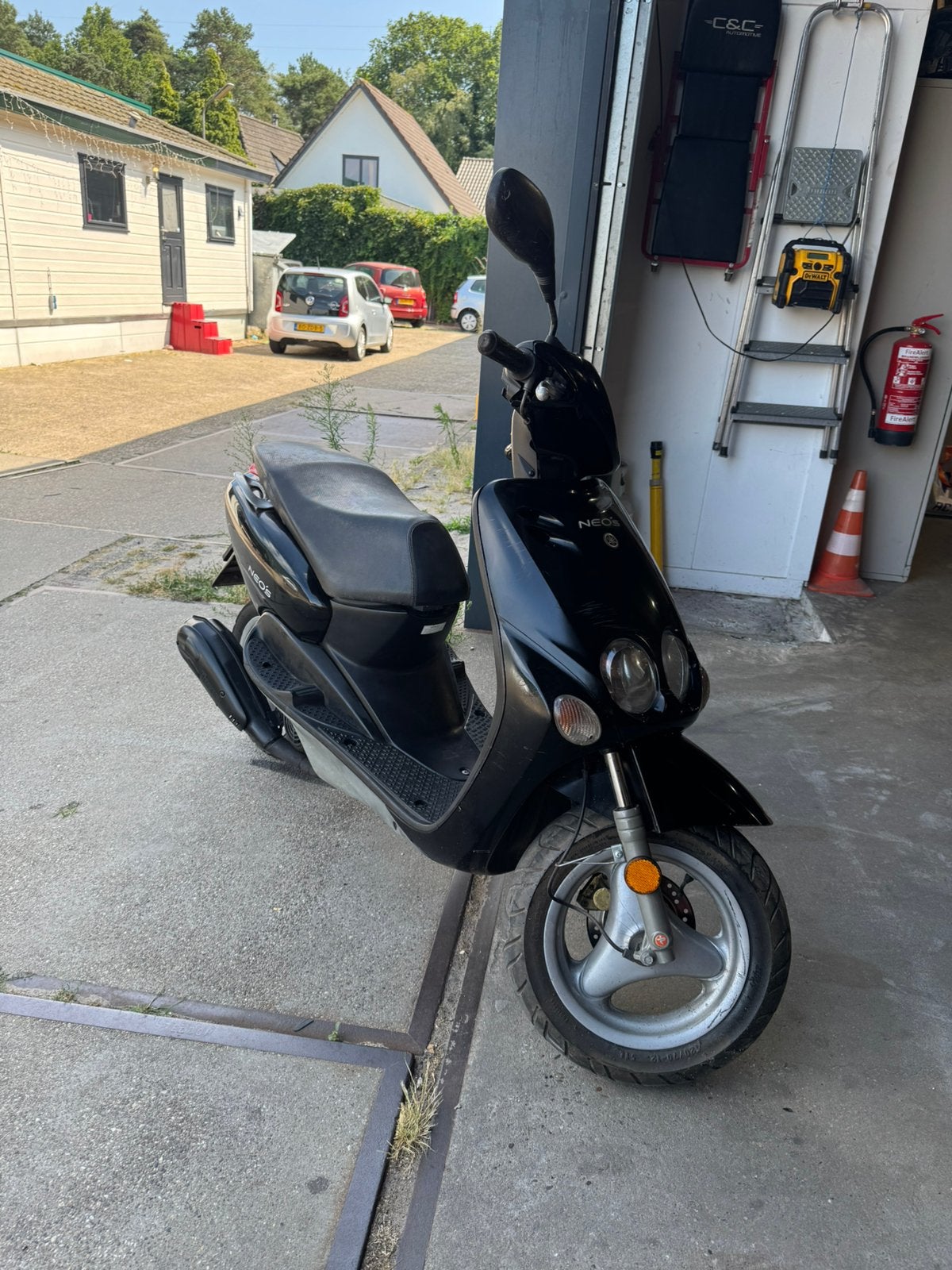 Yamaha neos, Ophalen, Zo goed als nieuw, Benzine, 50 cc