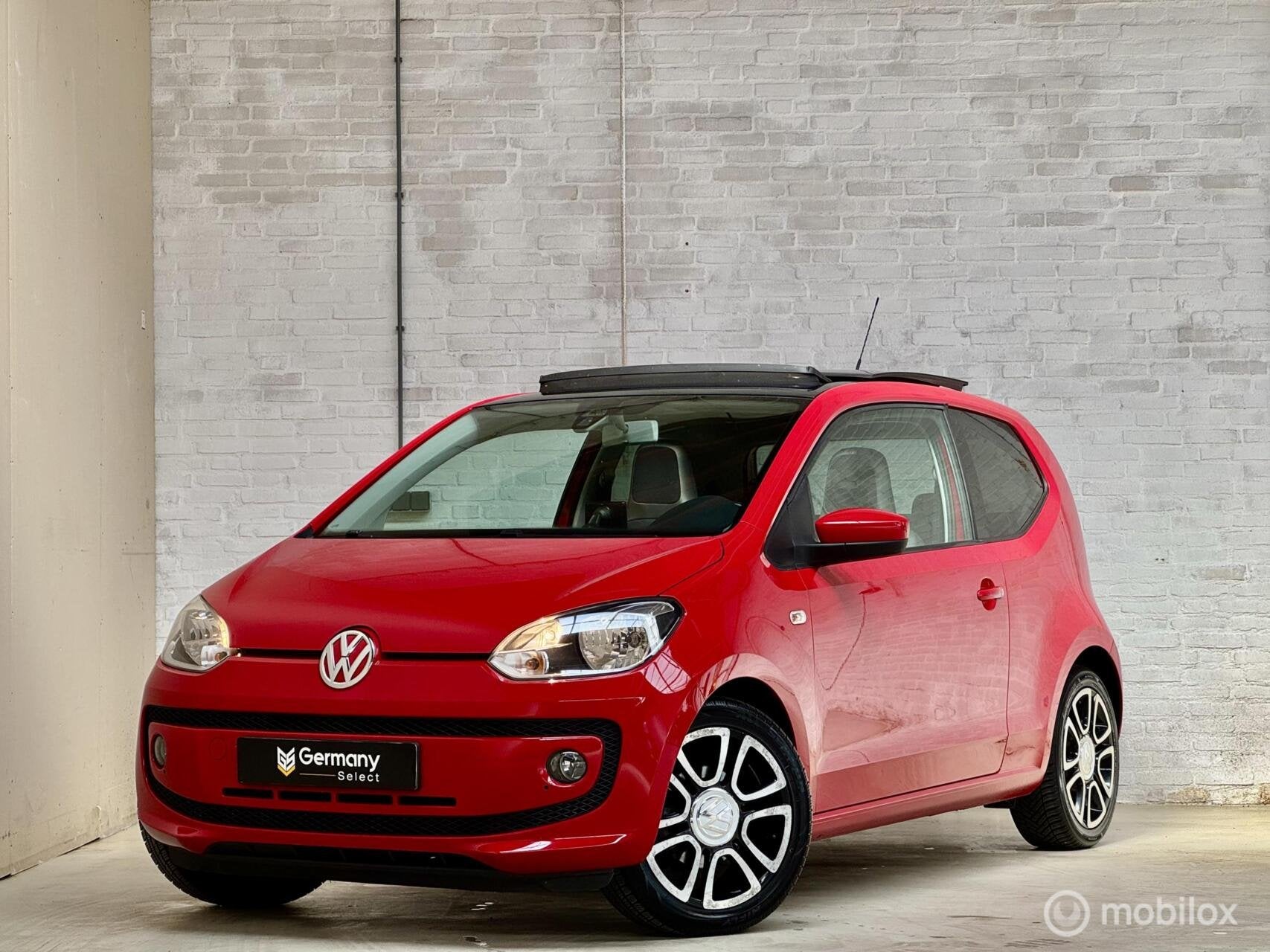 Volkswagen Up! 1.0 high Pano / Airco / Pdc / Cruise / CV, Auto's, Voorwielaandrijving, Euro 5, Gebruikt, Up!