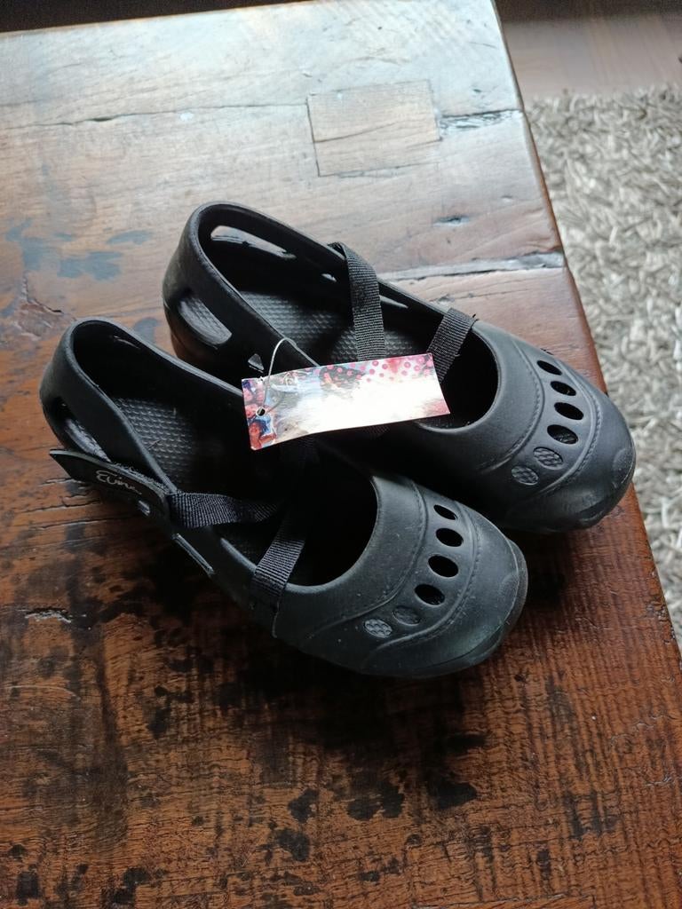 Zwarte waterschoenen/ballerina's, maat 33 nieuw, Meisje, Nieuw, Ophalen of Verzenden, Treffina