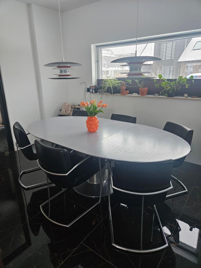 Art Deco Eettafel met 6 Leren Stoelen, Ophalen of Verzenden, Gebruikt, Art Deco, 4 tot 6 stoelen
