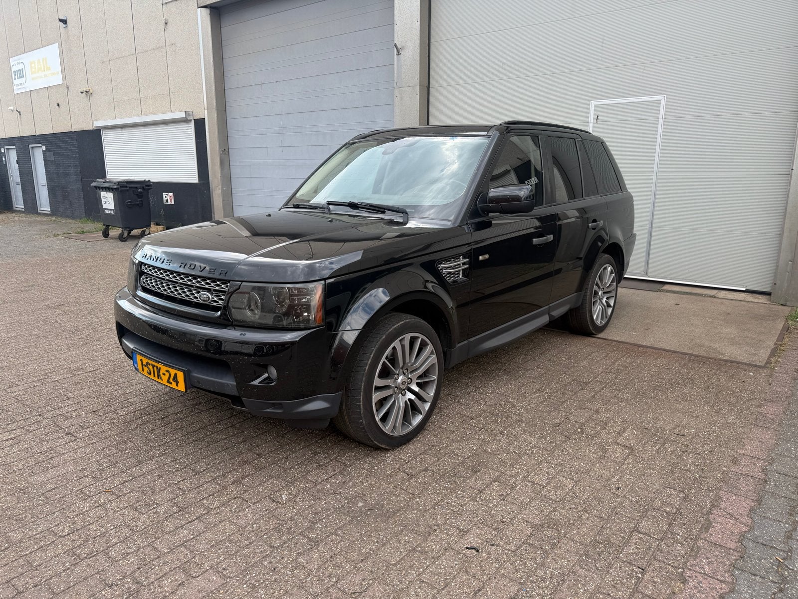 Land Rover Range Rover (sport) 3.0 TD V6 AUT 2011 Zwart, Auto's, Land Rover, Automaat, 313 €/maand, 2993 cc, Zwart
