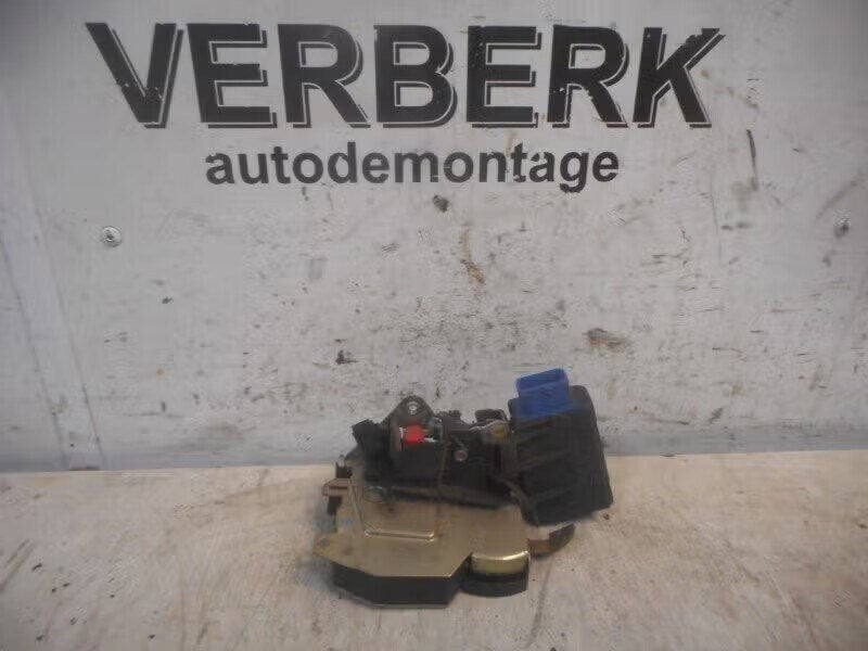 PORTIERSLOT LINKS ACHTER BMW 3 serie (E36 / 4), Gebruikt, Ophalen of Verzenden, Petuelring 130 80809 München, DE, BMW