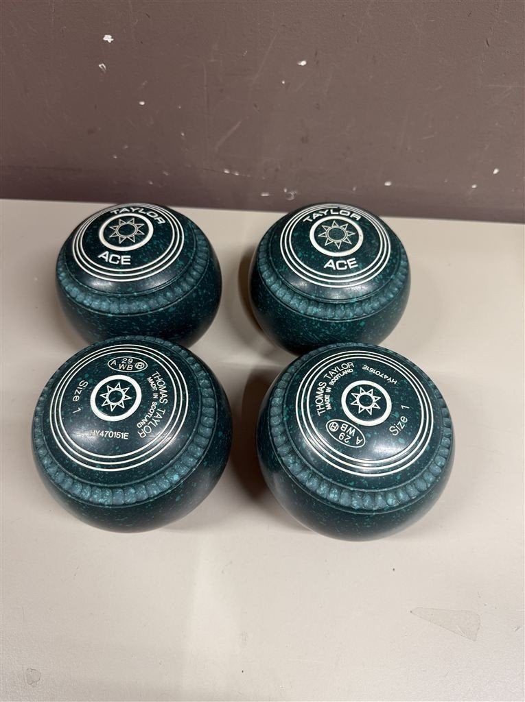 Bowl ballen - Prachtige TAYLOR ACE Gazon - Binnen - Korte Ma, Ophalen of Verzenden, Zo goed als nieuw, Bal