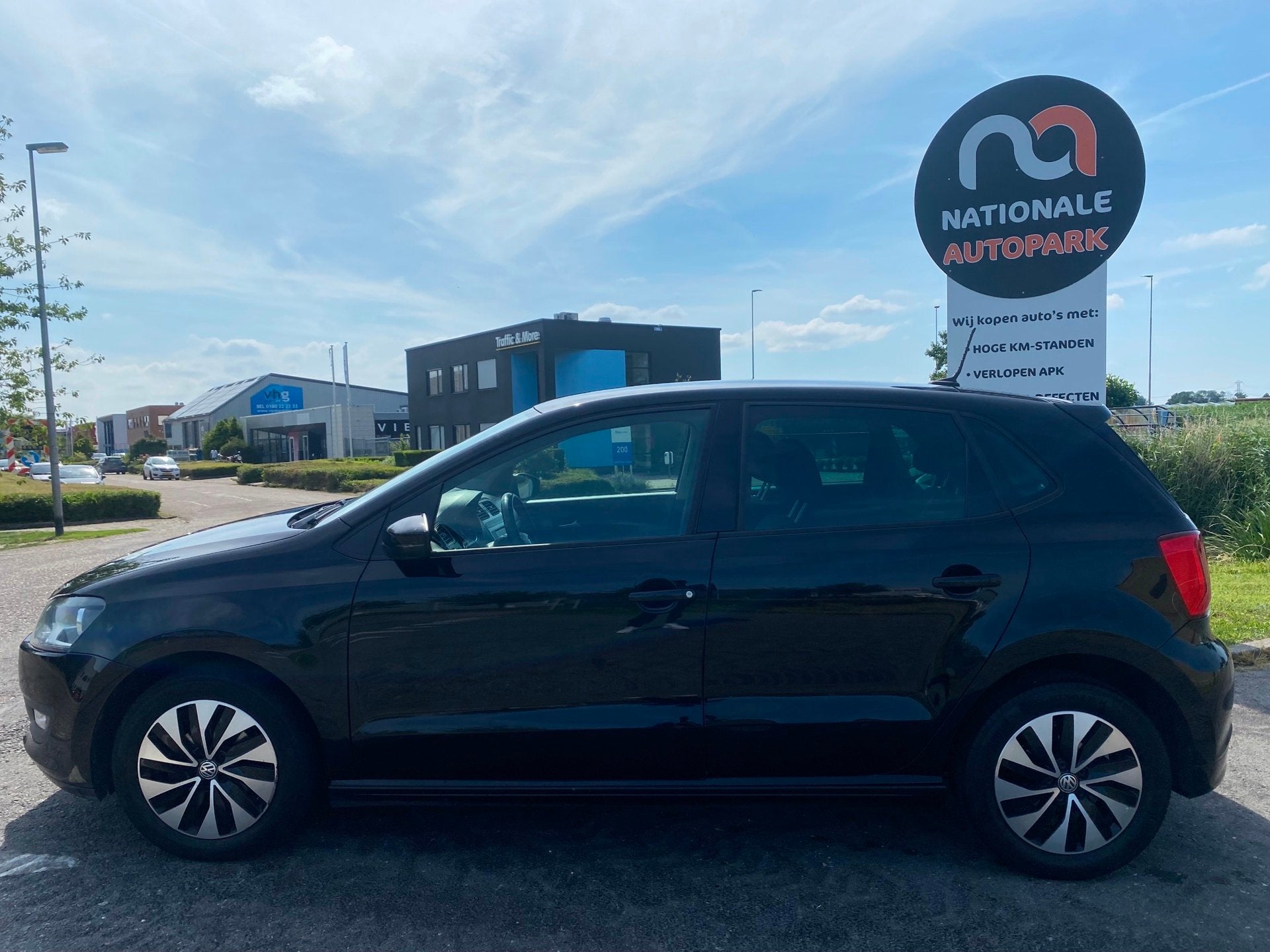 Volkswagen Polo | 2017 | 1.0 BlueMotion Edition | APK, Voorwielaandrijving, 95 pk, Zwart, Origineel Nederlands