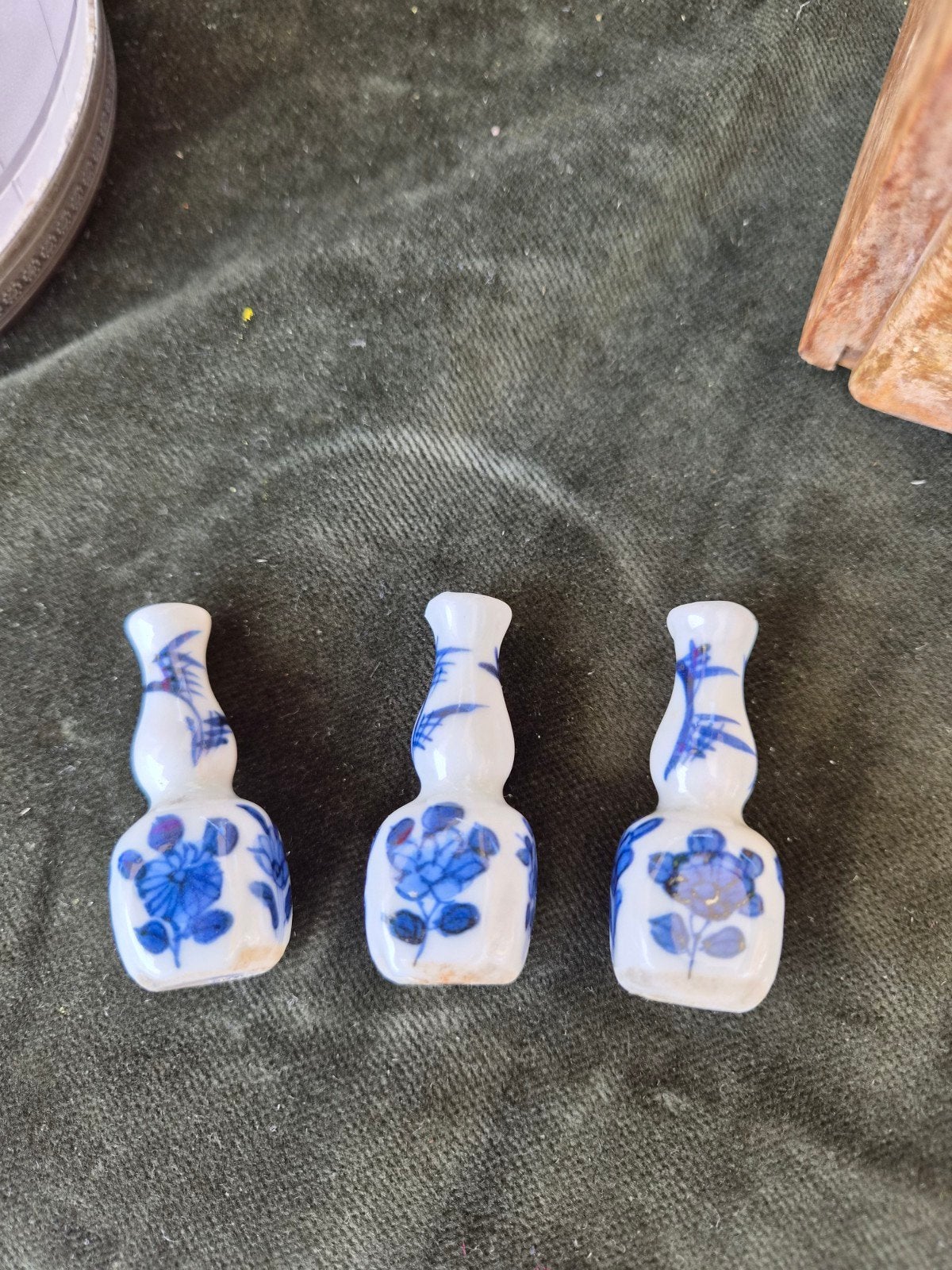 3 x Miniatuur porselijn Chinese vaasjes Blauw-wit kang xi?, Antiek en Kunst, Ophalen of Verzenden