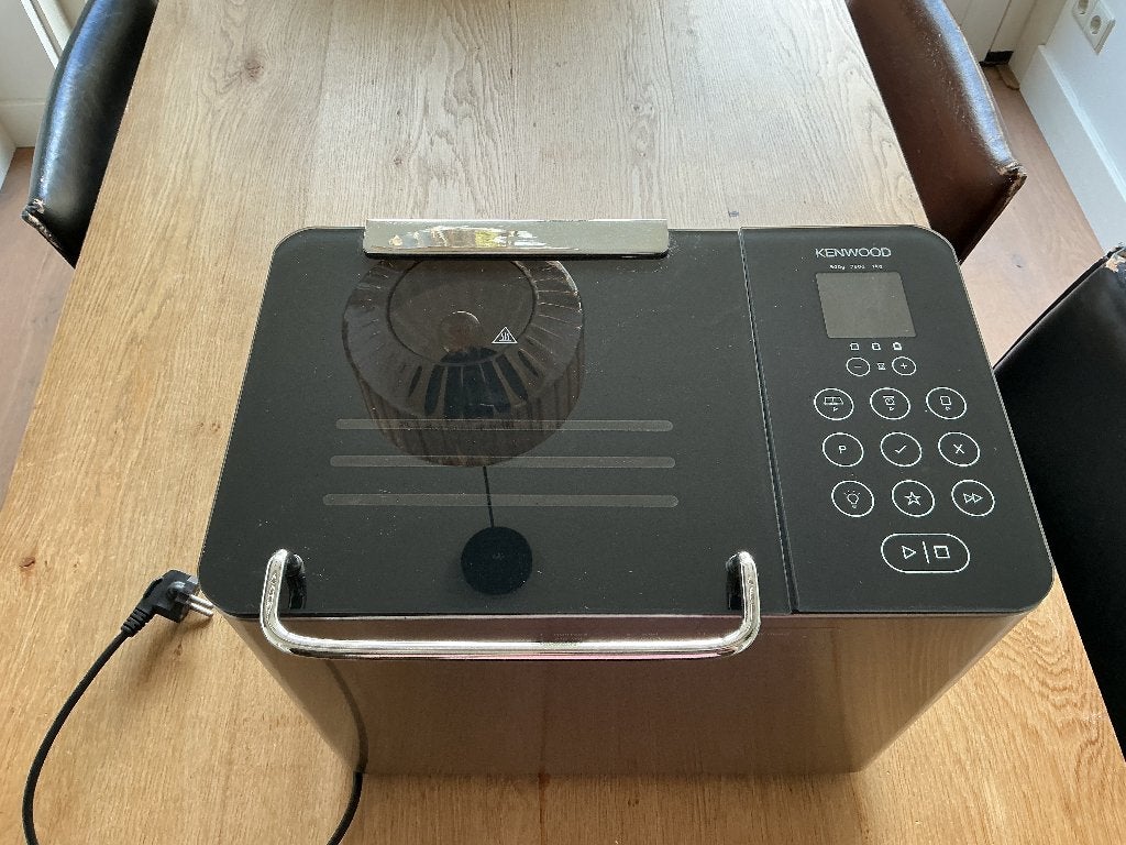 Kenwood BM450, Zo goed als nieuw, 400 tot 800 gram deeg, Kijkvenster, Ophalen