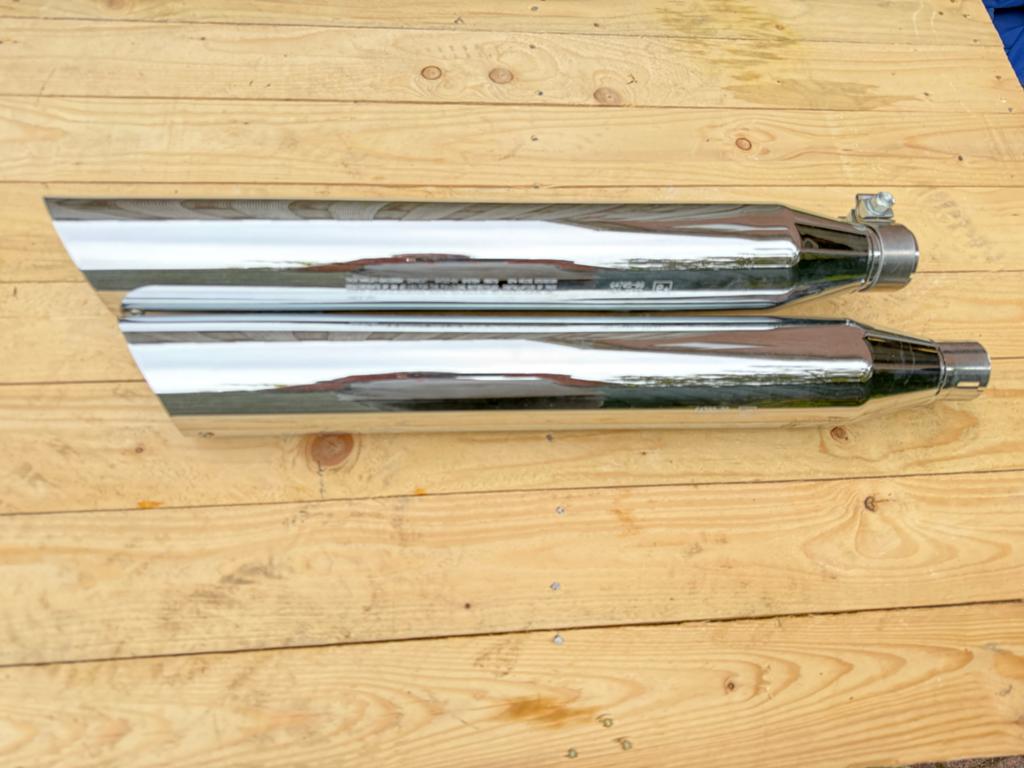 Originele Harley Davidson Fat Bob uitlaat, Motoren, Onderdelen | Harley-Davidson, Ophalen of Verzenden, Gebruikt