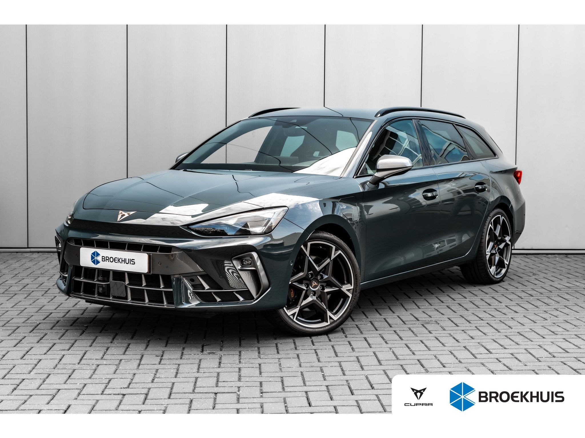 CUPRA Leon Sportstourer 1.5 TSI 272PK PHEV e-Hybrid VZ Perfo, Auto's, 12 maanden, Euro 6, 4 cilinders, Hybride Elektrisch/Benzine