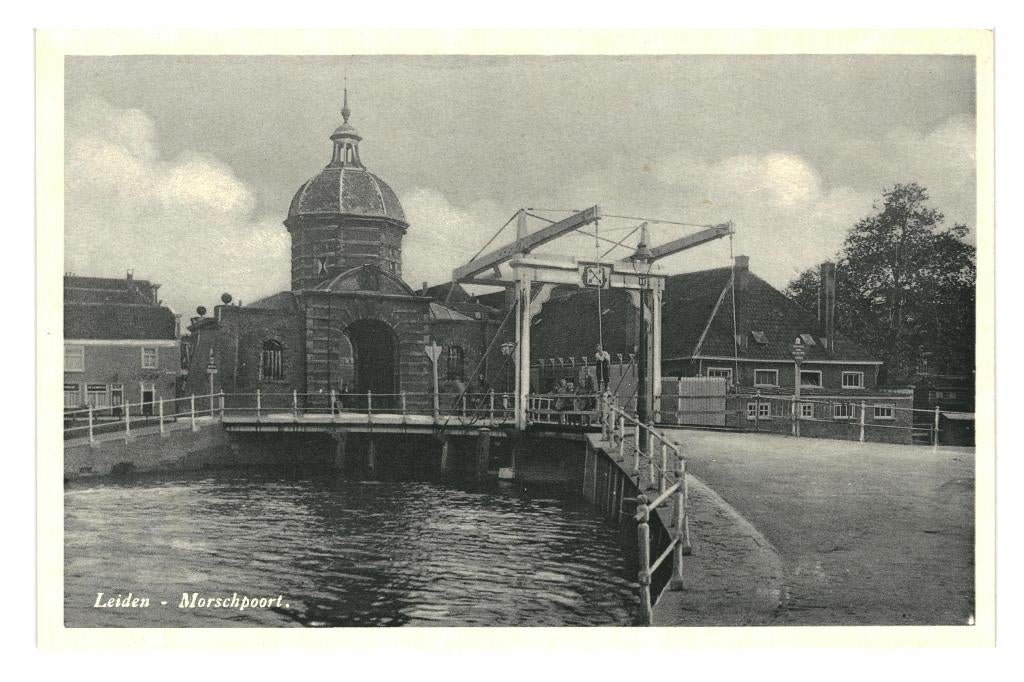 983635 Leiden Morschpoort ZH jr 30-60  Onbeschreven