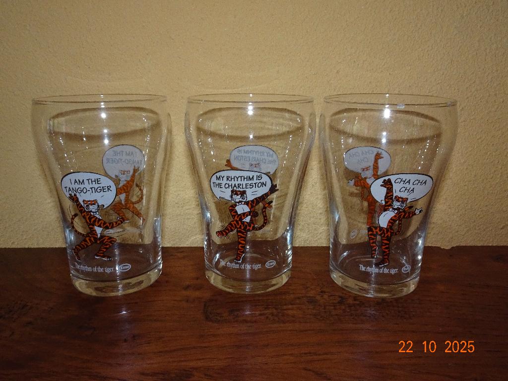 3 Vintage The Rhythm of the Tiger Esso glazen, Ophalen of Verzenden, Zo goed als nieuw, Bierglas