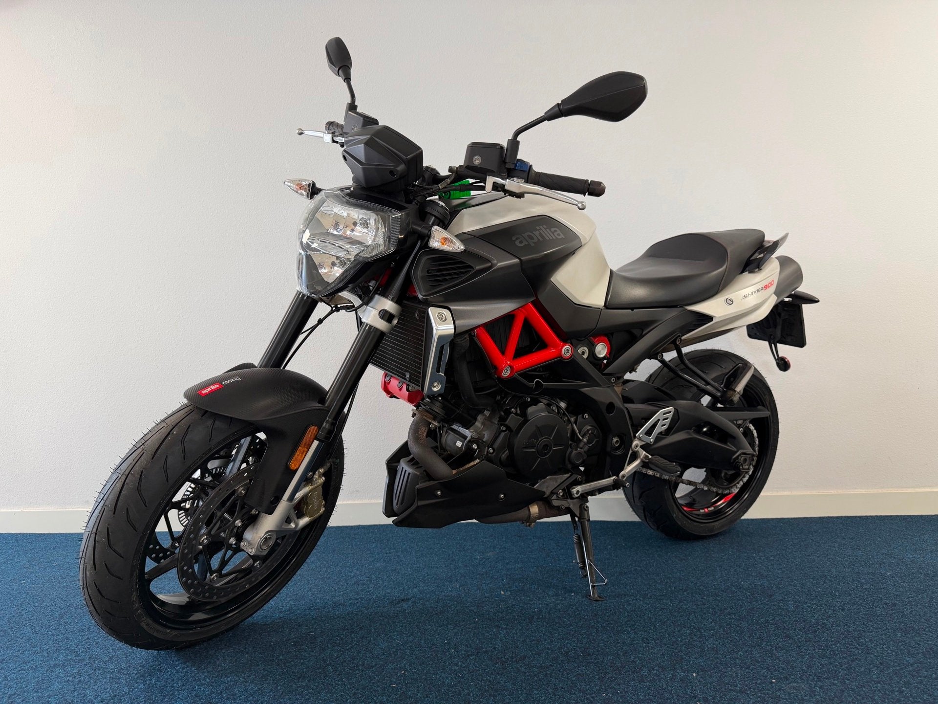 Aprilia Tour Shiver 900 ABS 2018 van 1ste eigenaar, Motoren, 896 cc, Meer dan 35 kW, Toermotor, ABS