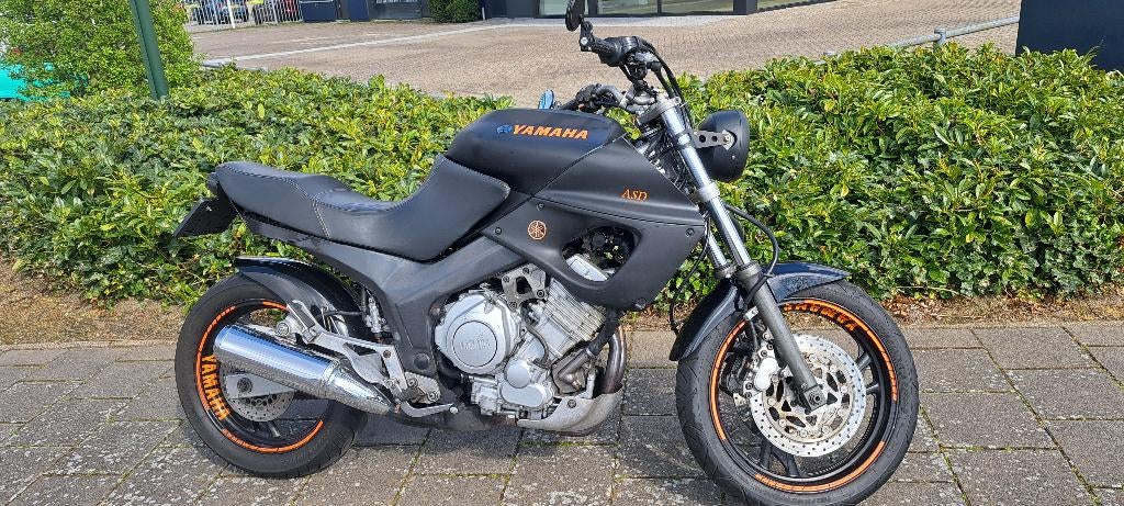 Yamaha TDM850 special, 2 cilinders, Motorrijbewijs A, Meer dan 35 kW, 850 cc