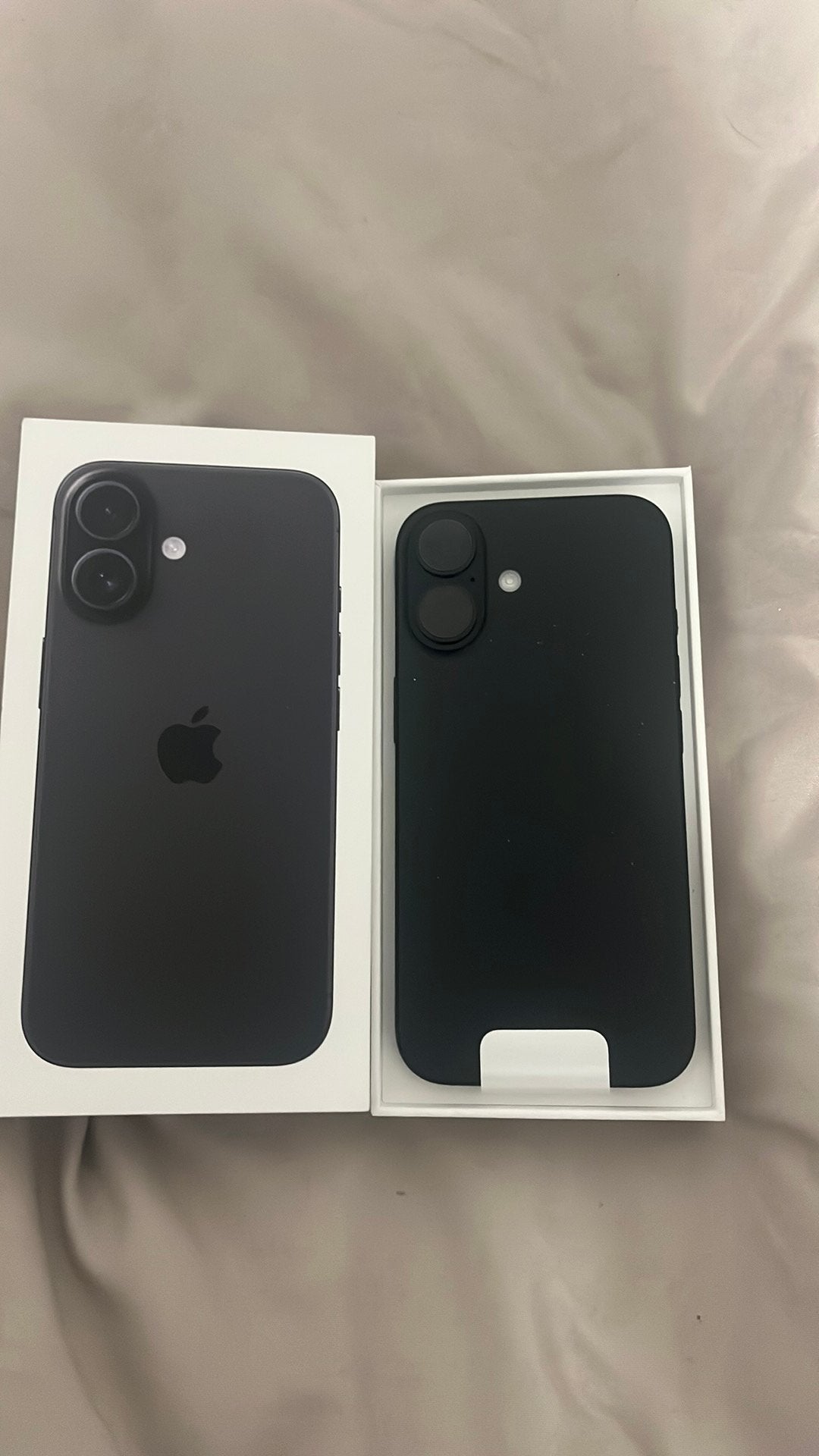 iPhone 16 128 GB Zwart – Nieuw & Ongebruikt, Ophalen, 128 GB, Zwart, IPhone 16