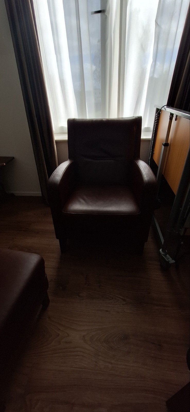 Gratis: Echt lederen fauteuil - Ophalen in Den Bosch, Gebruikt, Ophalen of Verzenden, 75 tot 100 cm, Leer