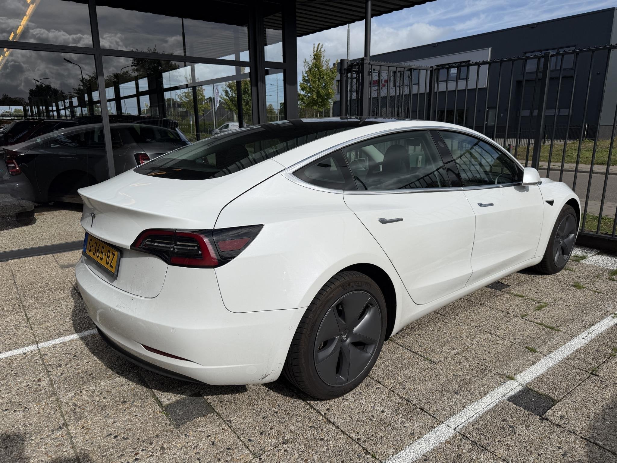 Tesla Model 3 Long Range RWD 75 kWh | Nieuwstaat | Pano |, Auto's, Automaat, Gebruikt, Zwart, 287 pk