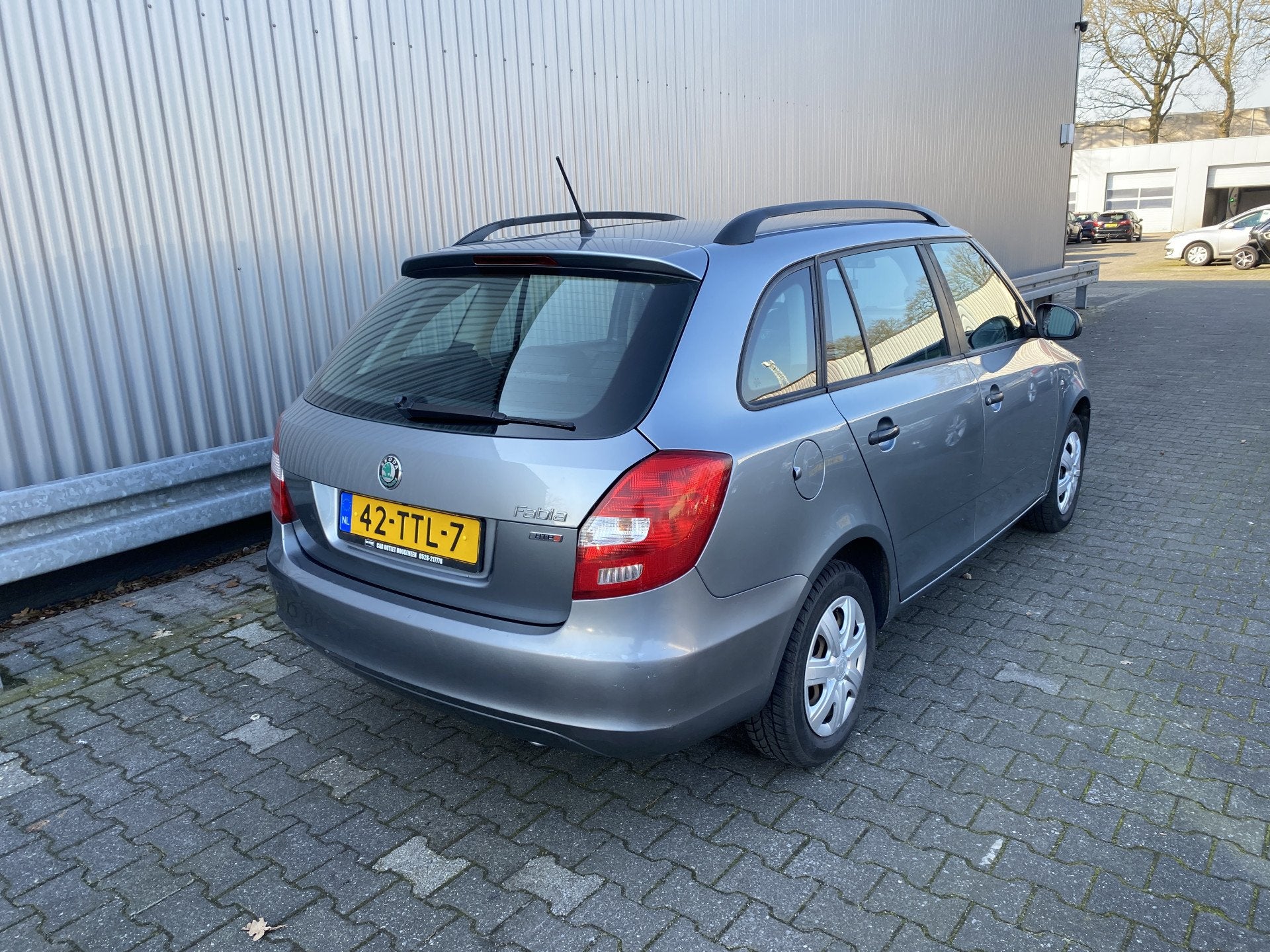 Skoda Fabia Combi 1.2-12V Fresh met Airconditioning & Nieuwe, Voorwielaandrijving, Euro 5, Stof, 1198 cc