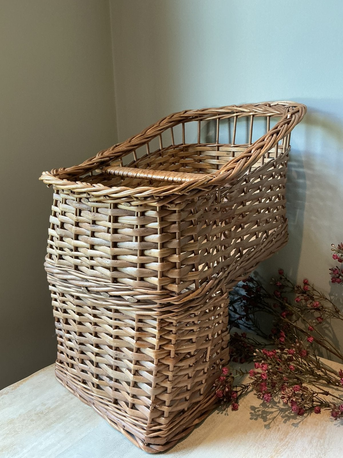 Vintage Rotan / Rieten kinder fietsstoeltje voor een pop, Ophalen of Verzenden, Zo goed als nieuw, Babypop