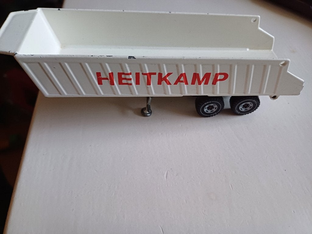 siku heitkamp trailer opknapper, Hobby en Vrije tijd, Modelauto's | 1:50, Ophalen of Verzenden, Gebruikt, Bus of Vrachtwagen, SIKU