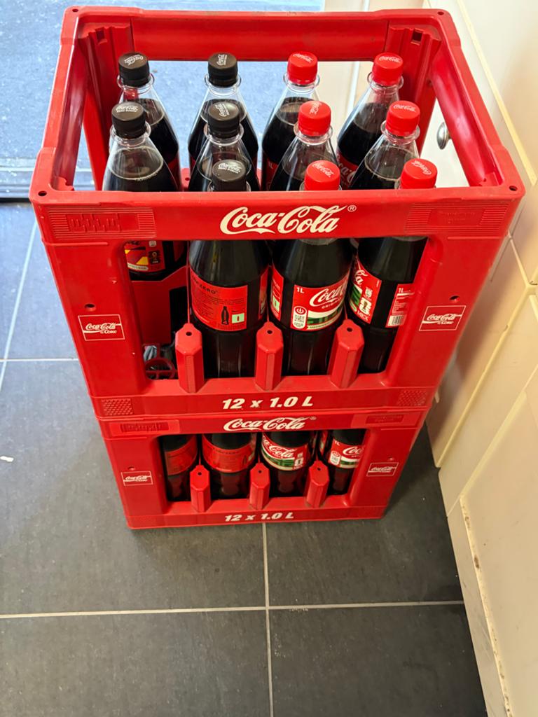 Coca cola 12 x 1 liter en coca cola zero 11 x 1 liter, Diversen, Levensmiddelen, Ophalen of Verzenden