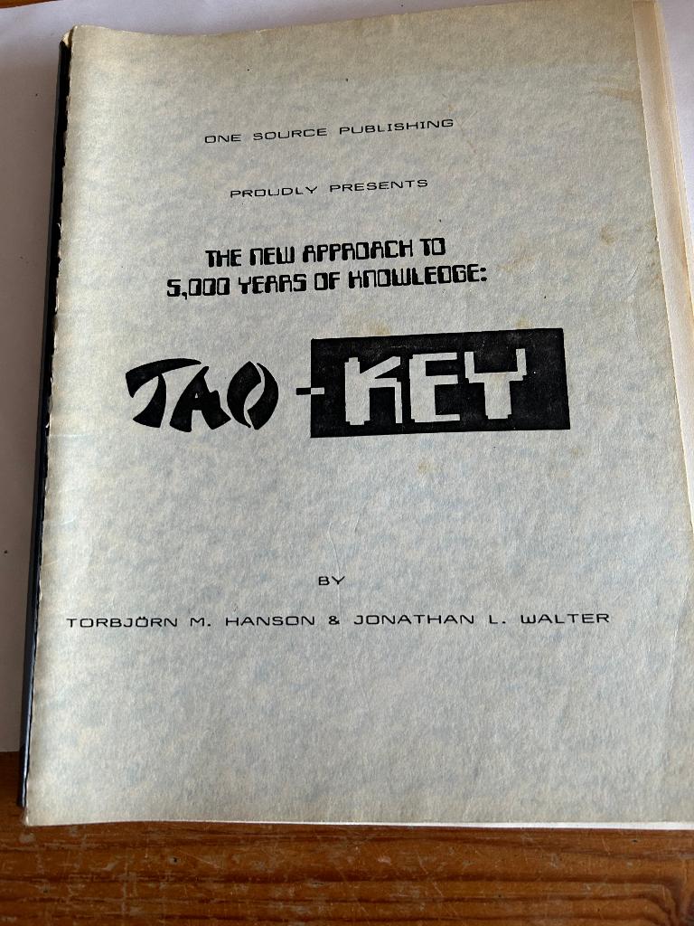 Tao Key door Tobe Hanson, Boeken, Ophalen of Verzenden, Gelezen, Spiritualiteit algemeen, Achtergrond en Informatie