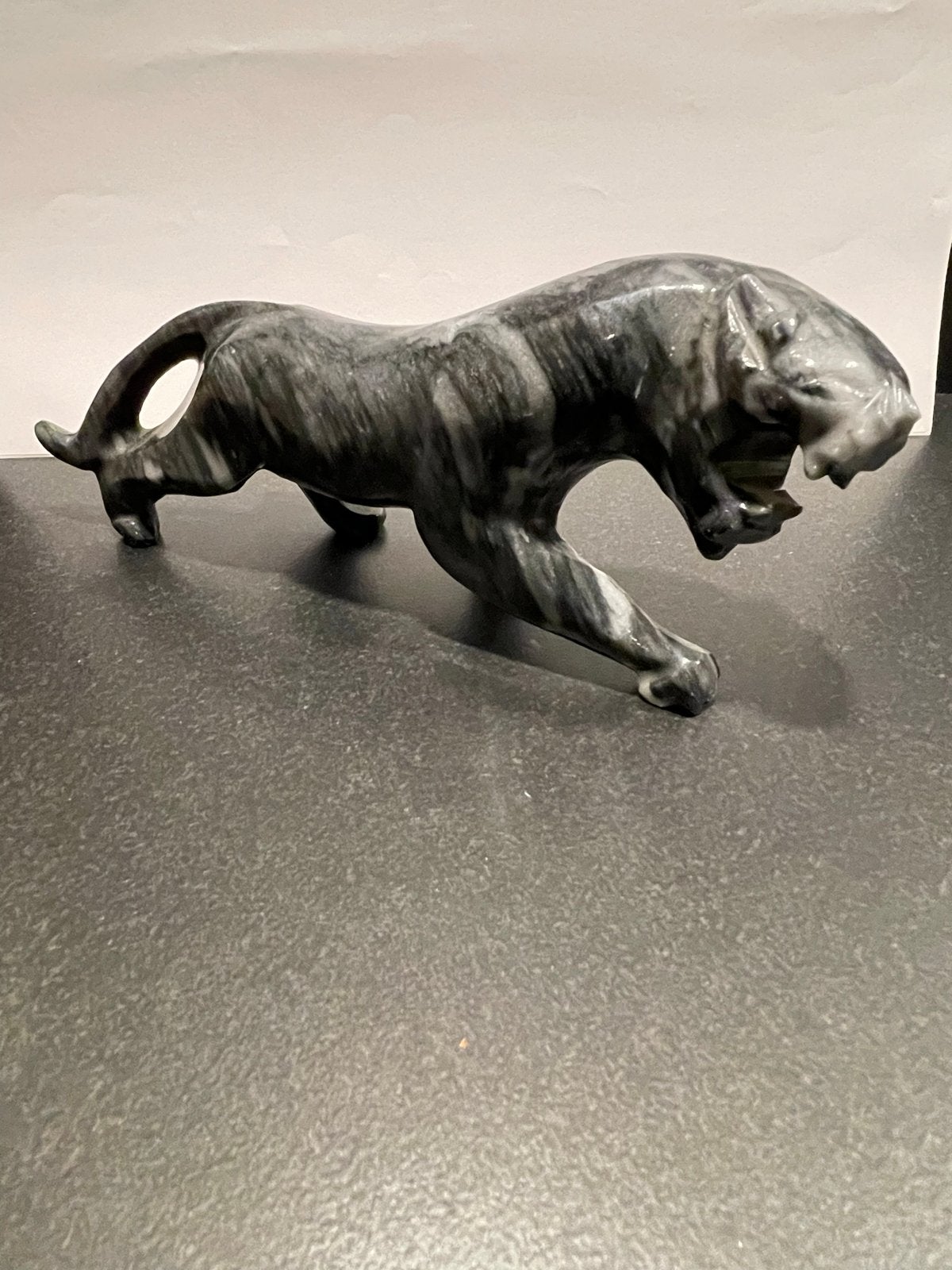 Marmeren Panter Beeld - Natuursteen - 20 cm, Ophalen of Verzenden, Gebruikt, Grijs, Steen/keramiek