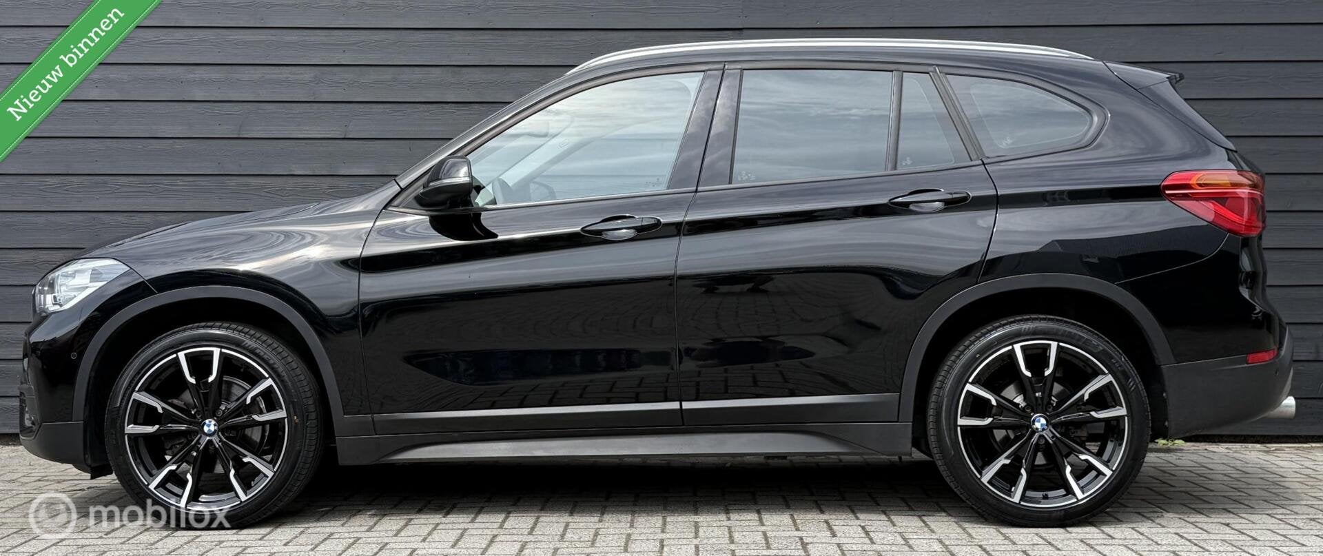 BMW X1 sDrive18i Executive M-sport optiek/Winterpack/Clima/P, Auto's, Gebruikt, Met garantie (alle), Automatische klimaatregeling