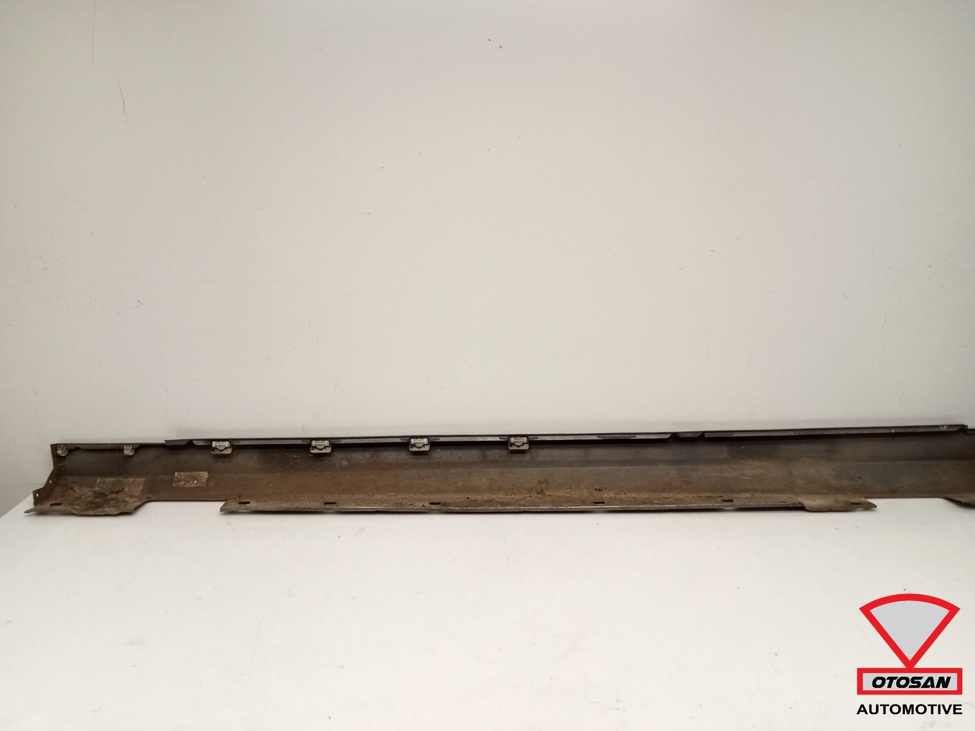 Mercedes C W204 Combi Side Skirt Rechts 792 Palladiumzilver, Gebruikt, Mercedes-Benz AG, Mercedes-Benz, Links