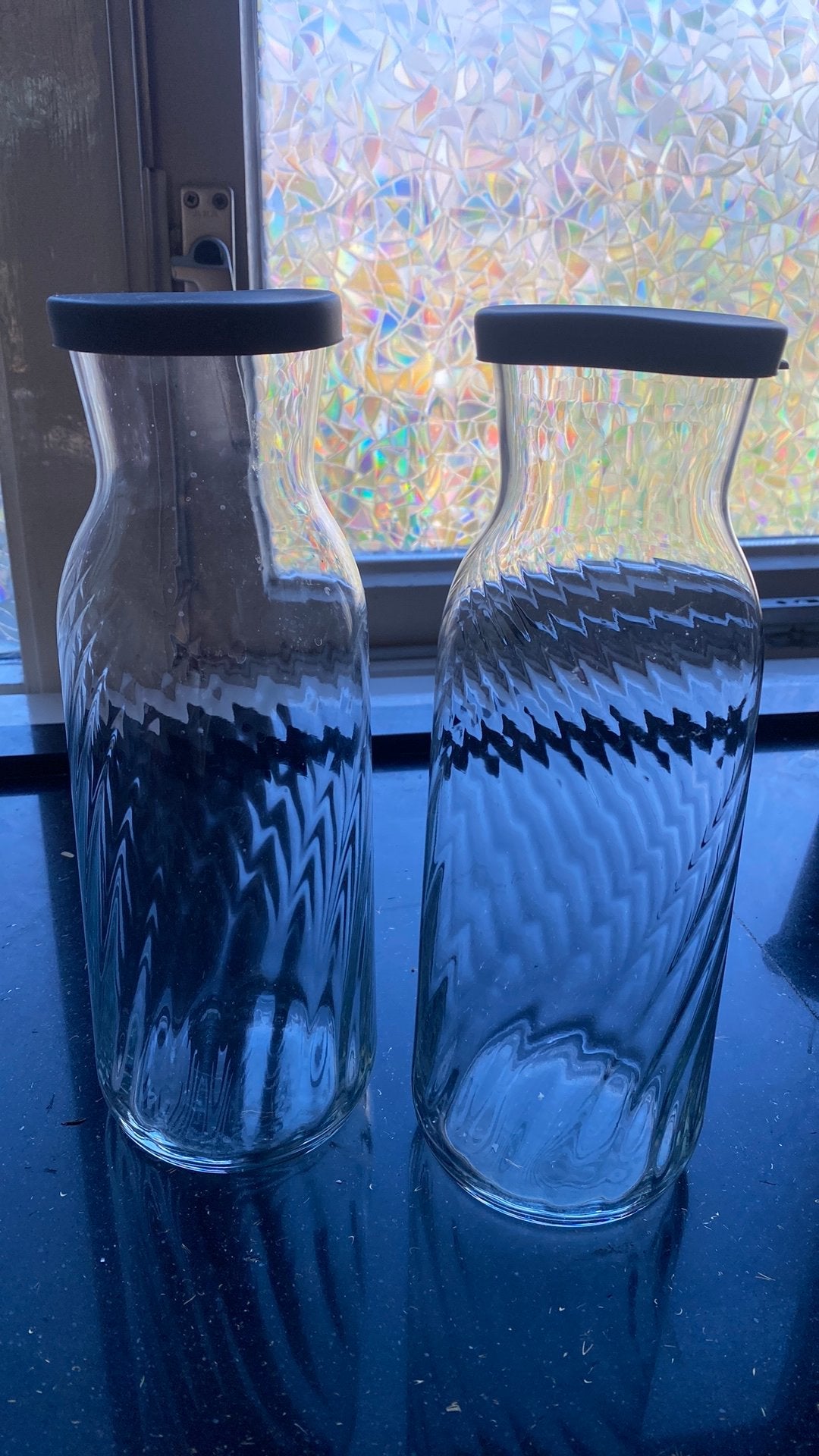 2 karaffen met siliconen dop 1,2 liter, Ophalen, Glas of Glazen, Overige stijlen, Glas
