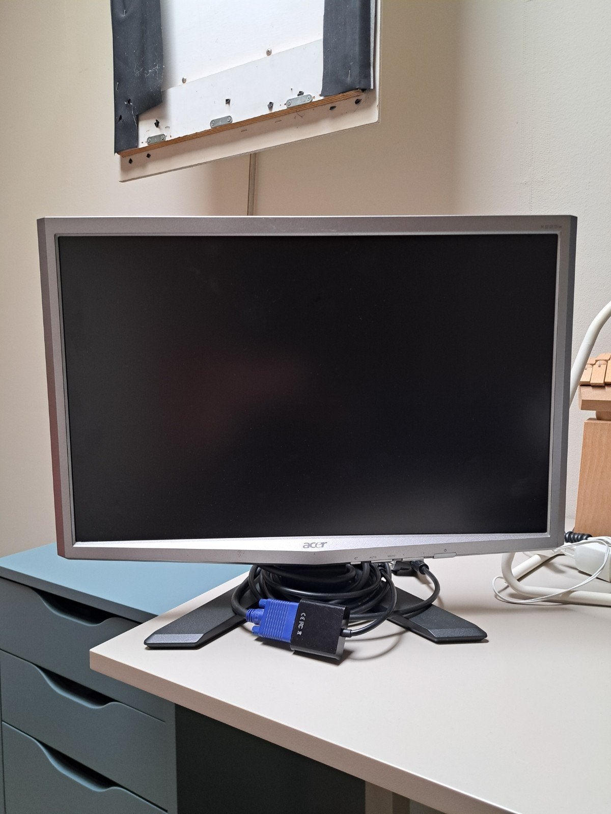 Acer X223W LCD Monitor + HDMI kabel, Ophalen, Gebruikt, Kantelbaar, VGA