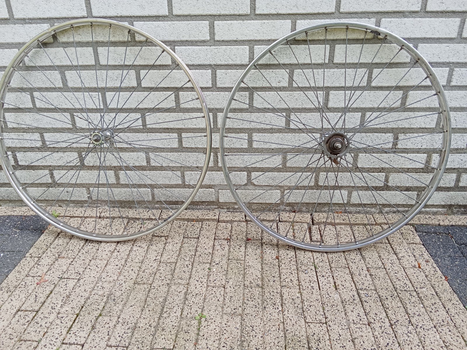 Set(voor/achter wiel(28 inch) 3versn/terugtraprem+100, Ophalen, Gebruikt, Van Schothorst.