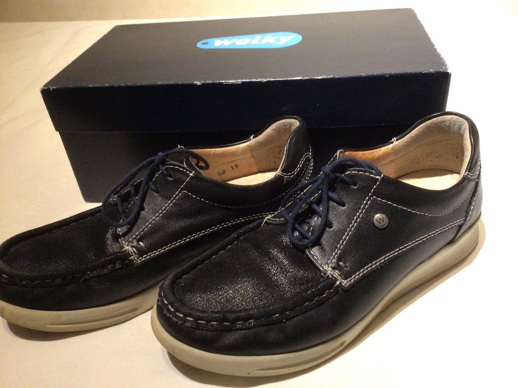 Wolky  schoenen maat 39 blauw  40 euro met verzending, Ophalen, Zo goed als nieuw, Blauw, Sneakers of Gympen