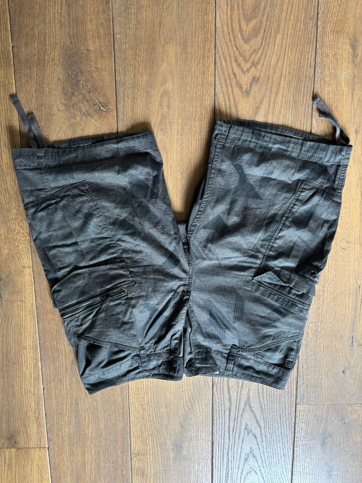 Korte broek, zwart grijs, Kleding | Dames, Positiekleding, Zwart, Ophalen of Verzenden, Zo goed als nieuw, Maat 34 (XS) of kleiner
