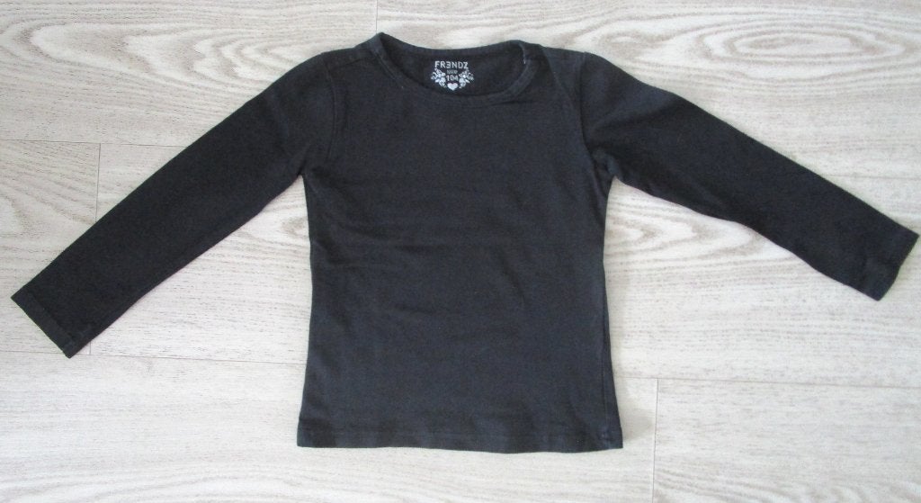 Zwart Shirt met Lange Mouwen – FR3NDZ – Maat 104, Kinderen en Baby's, Kinderkleding | Maat 104, Gebruikt, Jongen of Meisje, FR3NDZ
