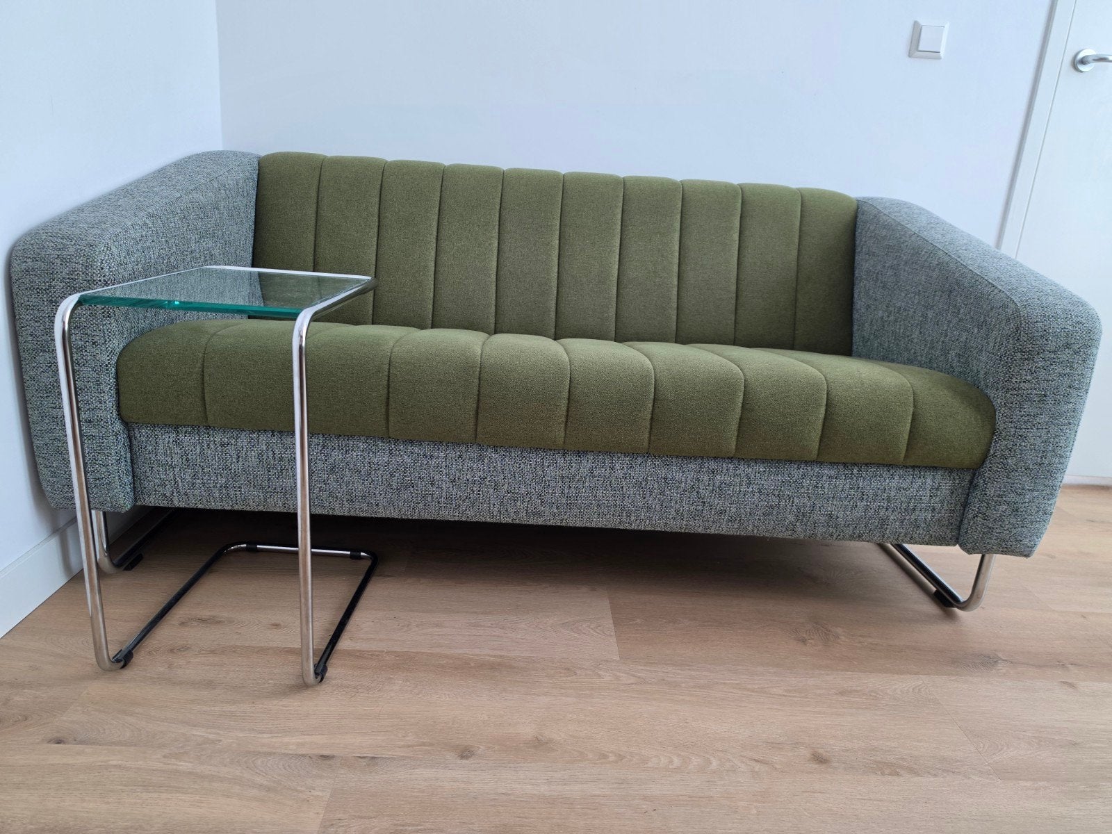Design Set: Maatwerk Bank & Gispen Bijzettafel, Huis en Inrichting, Ophalen, Tweepersoons, 75 tot 100 cm, Zo goed als nieuw