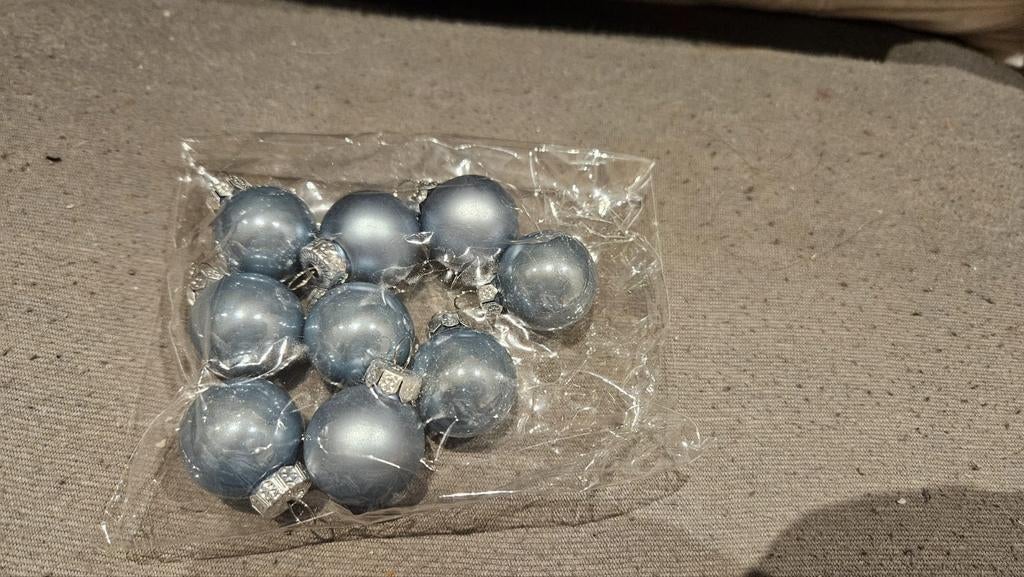 Mini kerstballen, Ophalen