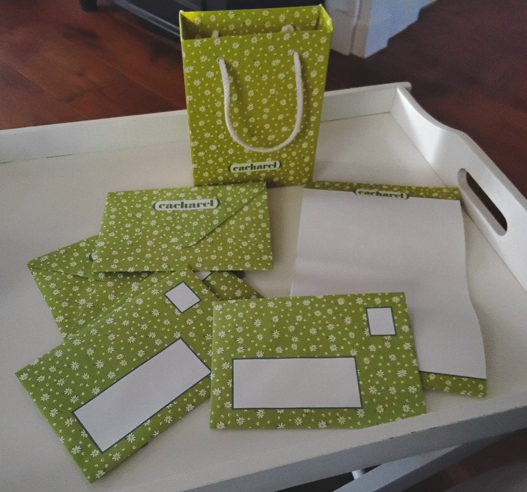 Vintage luxe briefpapierset - Cacharel - madeliefjes, Ophalen of Verzenden