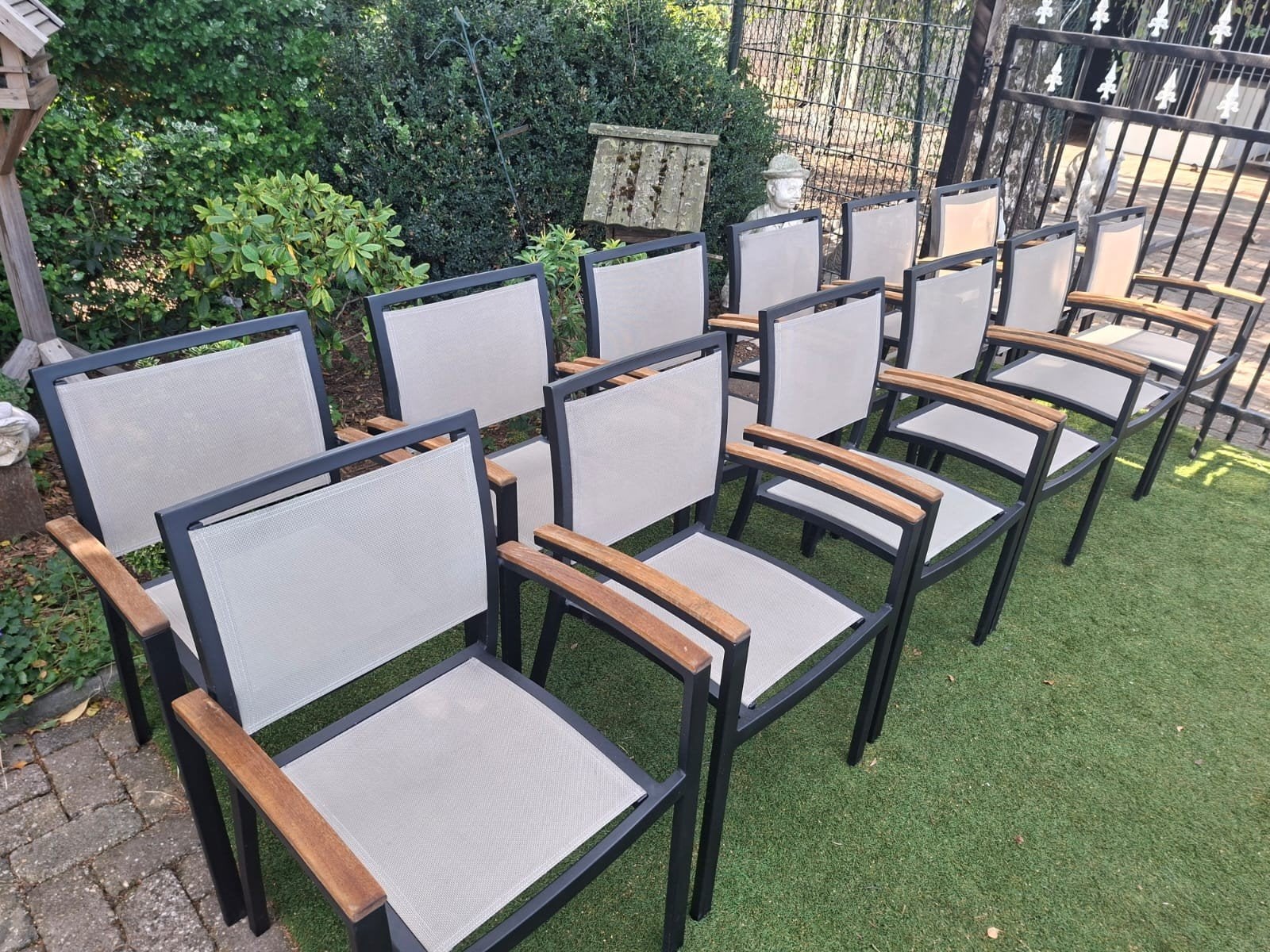 Mooie stapelbare tuinstoelen / terrasstoelen, Tuin en Terras, Ophalen, Zo goed als nieuw, Aluminium, Stapelbaar
