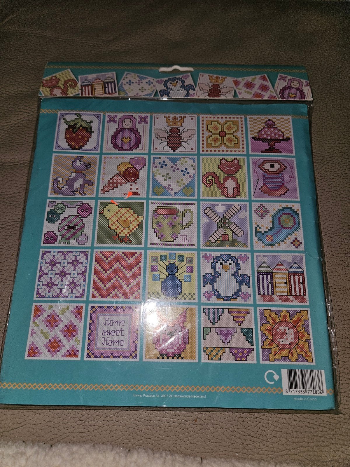 Borduurset / Kit de broderie - 25 patronen en garens, Ophalen of Verzenden